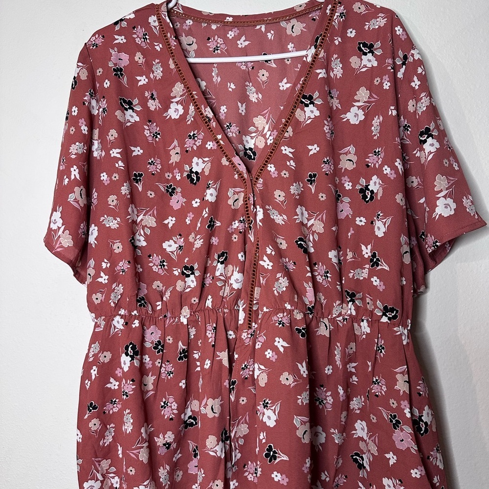 Chic Floral V-Neck Blouse - Rose